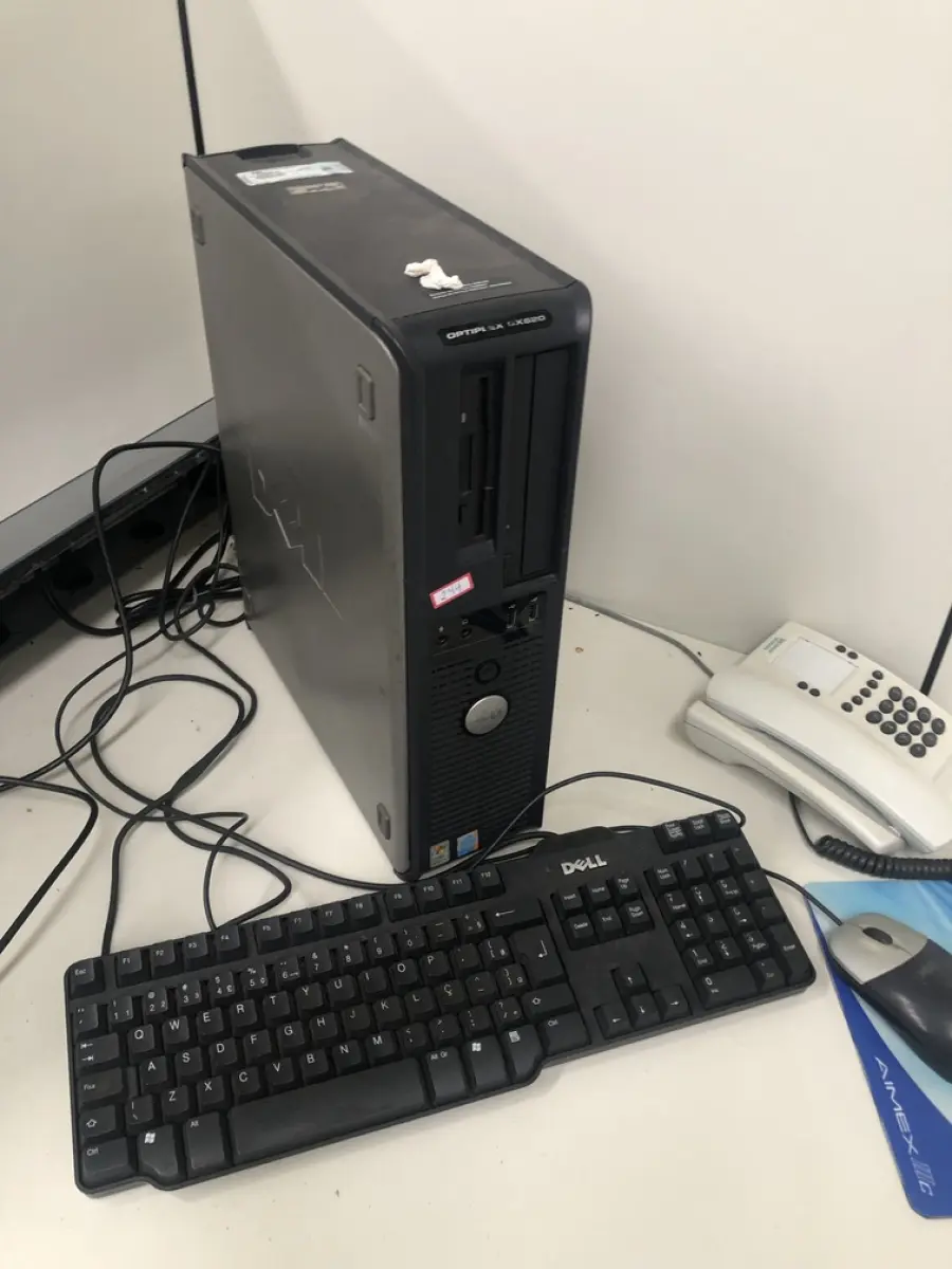 LOTE 244 - Cpu e teclado 