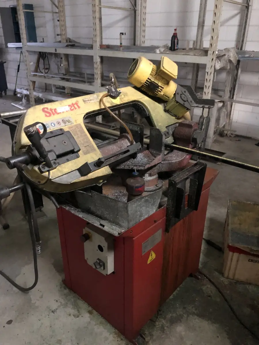 LOTE 556 - Serra de fita Starrett