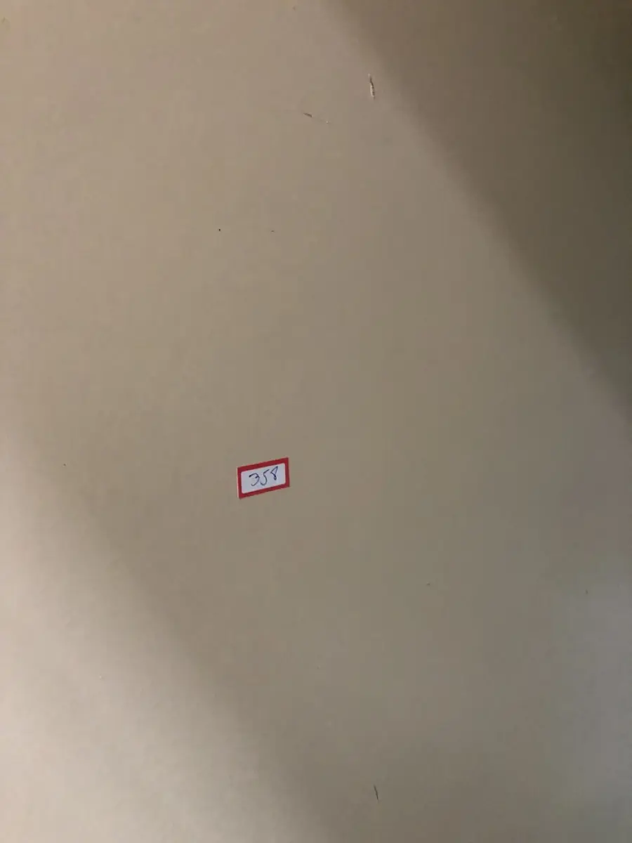 LOTE 358 - Cpus, cadeira com rodas, servidor, rack, prateleira, estabilizador , ar condicionado (não foram localizados a parte condesadora), 2 armarios de metal. Acompanha o fundo de comercio, pois tem a tecnologia armazenada.