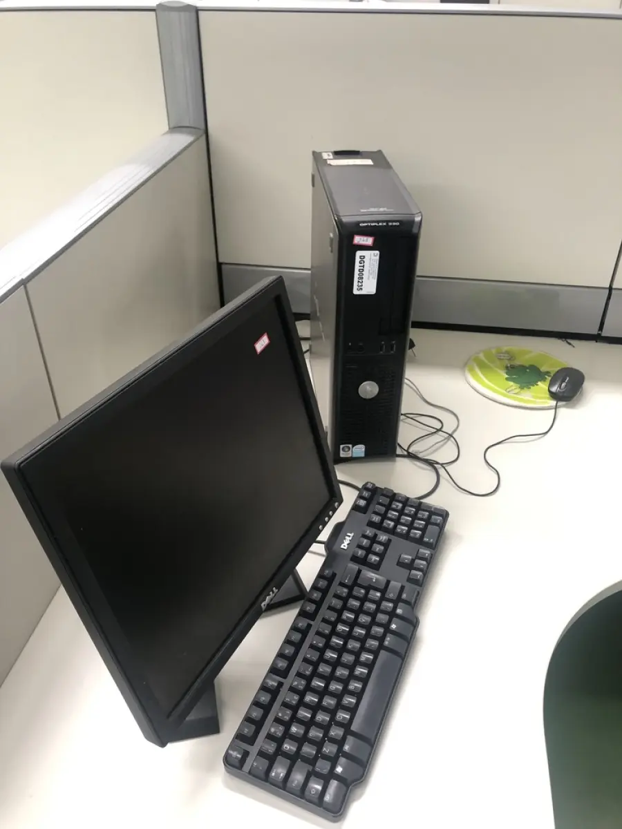 LOTE 268 - Cpu, monitor, teclado e mouse 