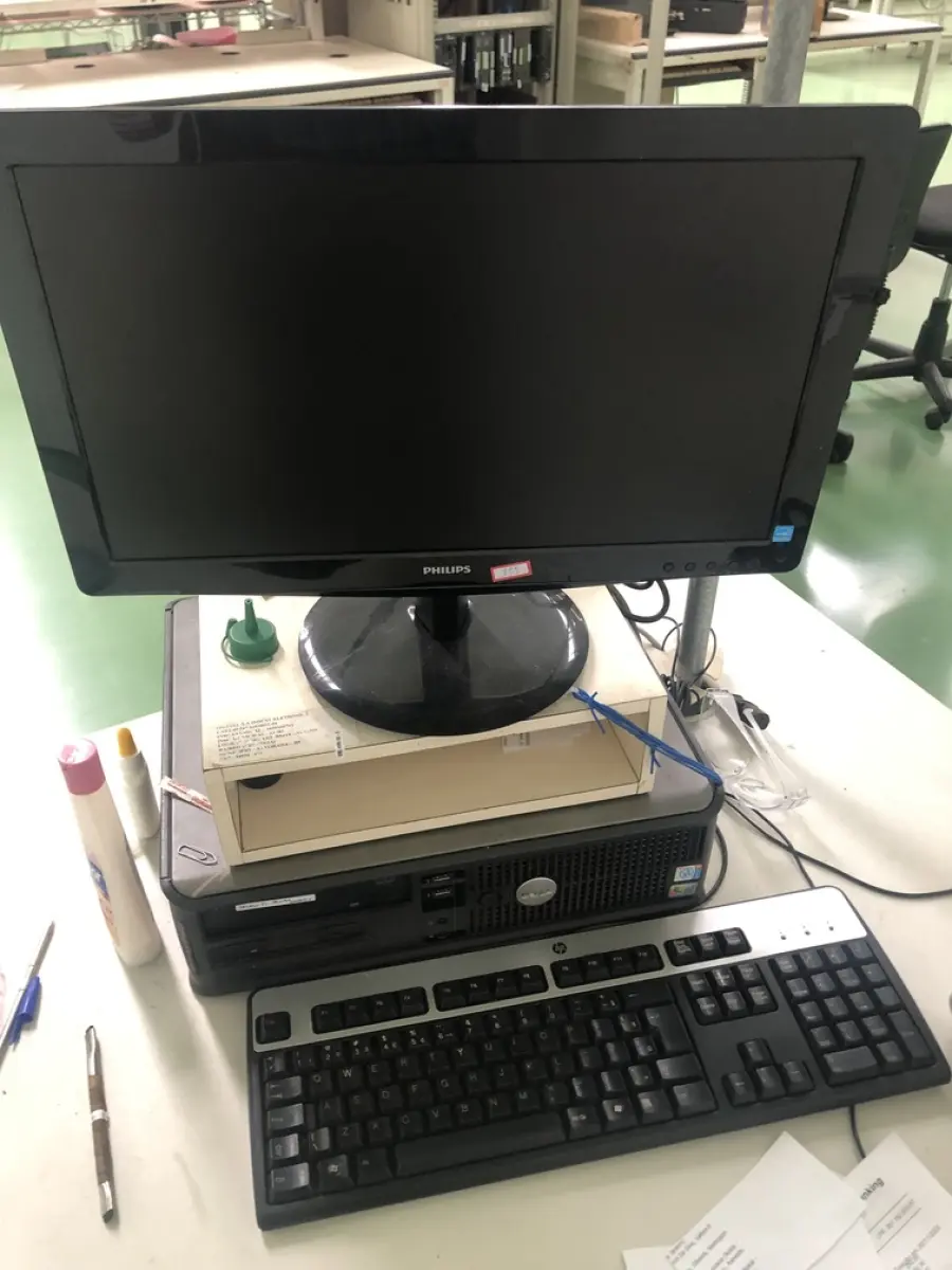 LOTE 399 - Cpu, monitor, teclado 