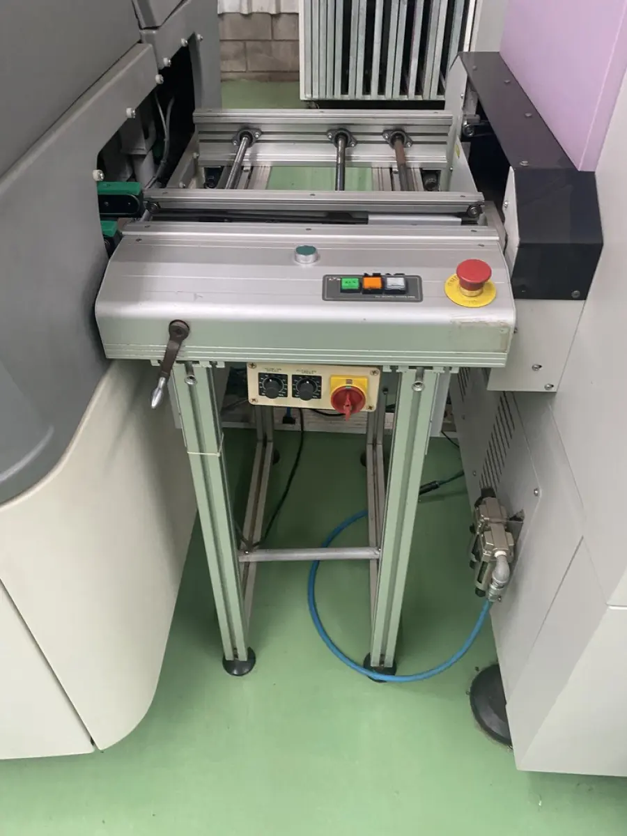 LOTE 573 - uma esteira conversora de trasnporte