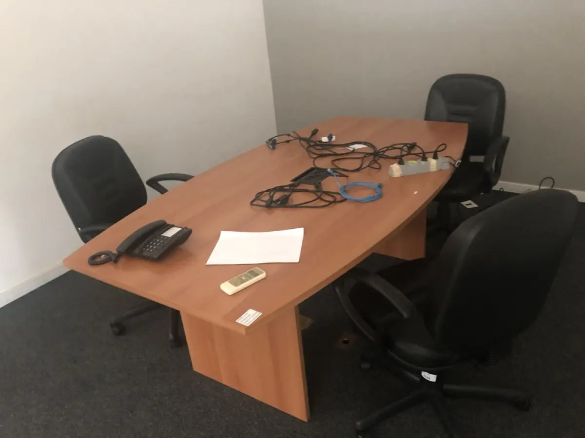 LOTE 001 - LOTE 1A STALKING HORSE. PRÉDIO E ALGUNS ITENS, ESCRITÓRIOS, REFEITÓRIO, AR CONDICIONADOS ETC