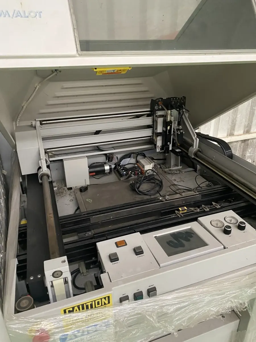 LOTE 582 - maquina Cam Lote para imprimir nas placas