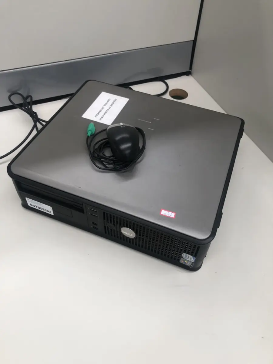 LOTE 262 - Cpu e mouse 