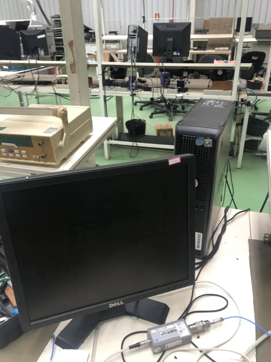 LOTE 440 - Cpu, monitor 
