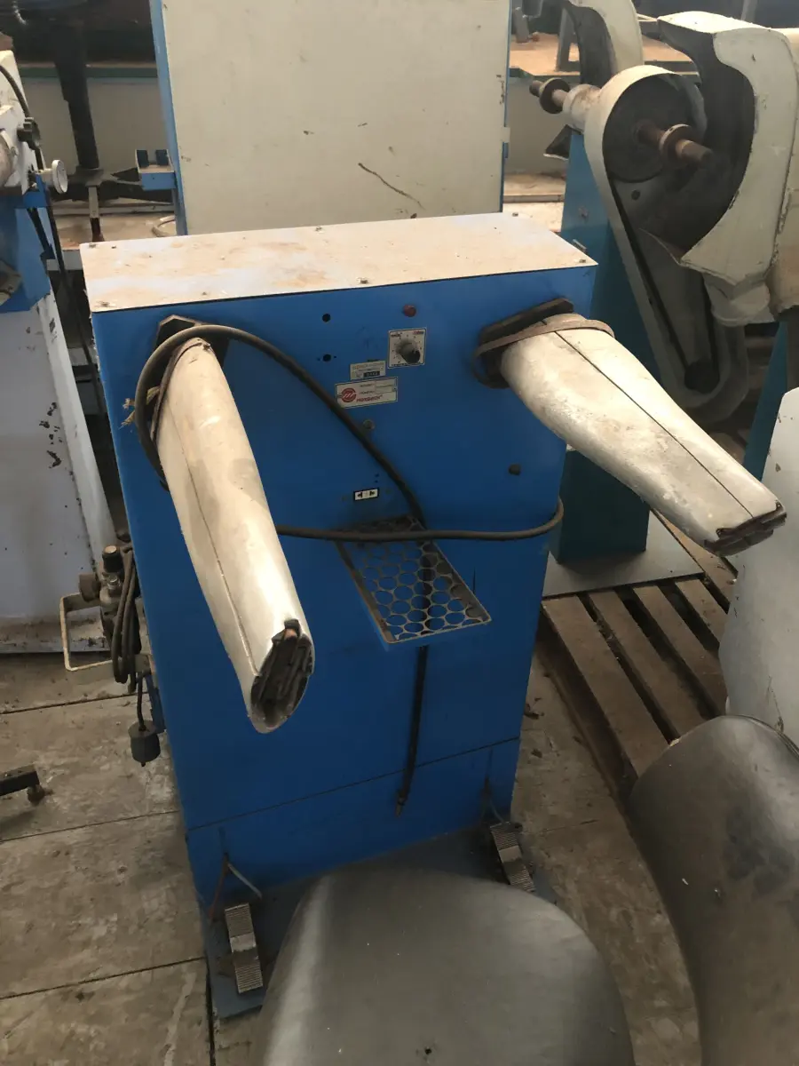 LOTE 038 - máquina de estirar cano de bota