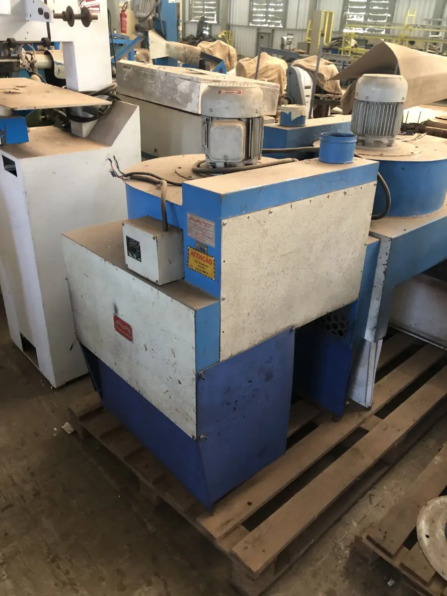 LOTE 087 - estufas flash grandes marca Metal