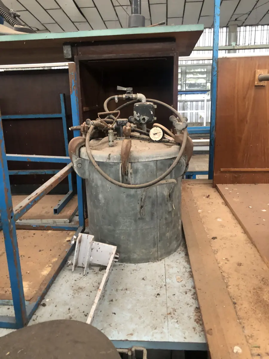 LOTE 035 - uma autoclave