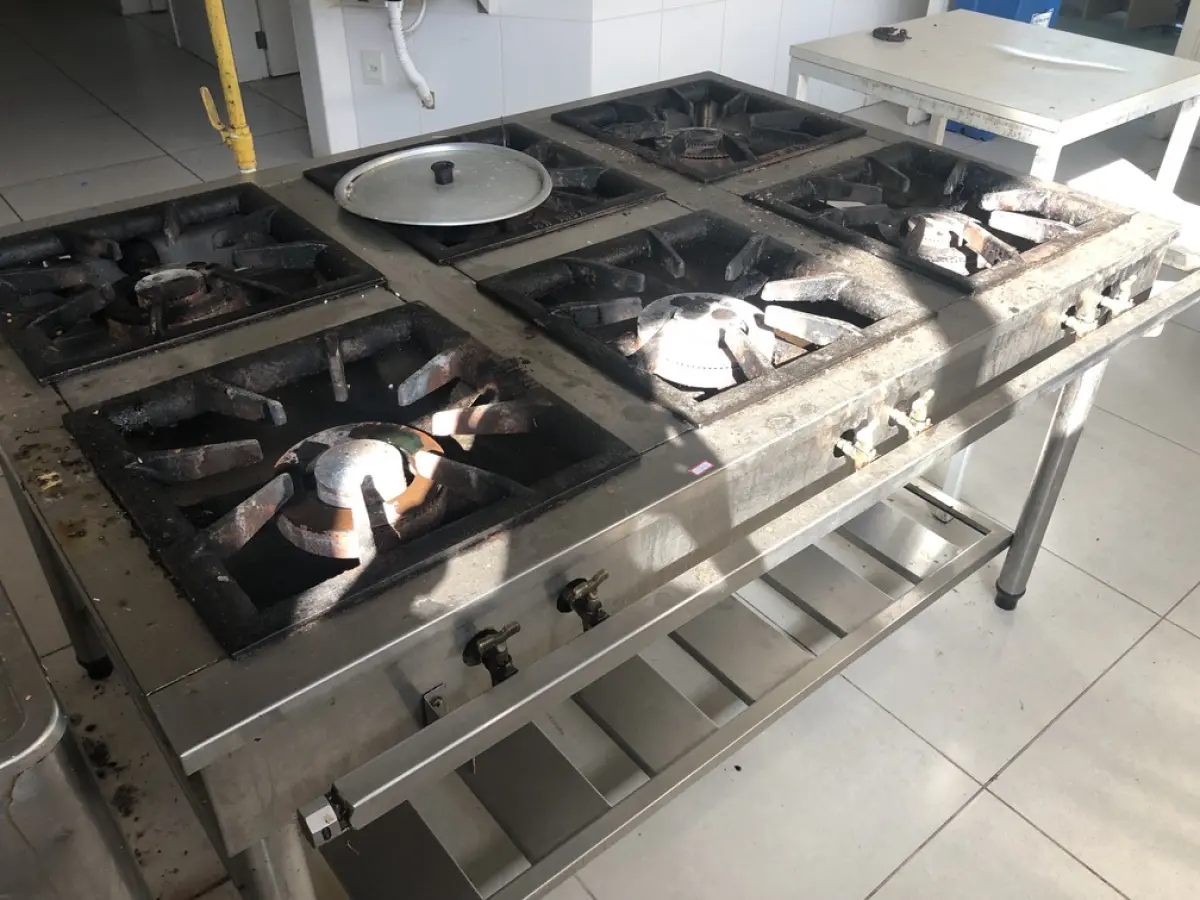 LOTE 001 - LOTE ENGLOBADO DE IMÓVEL E TODOS MÓVEIS E EQUIPAMENTOS