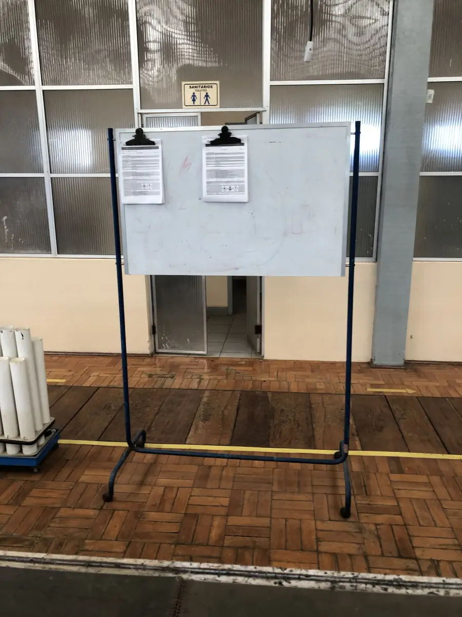 LOTE 206 - Quadro de aviso