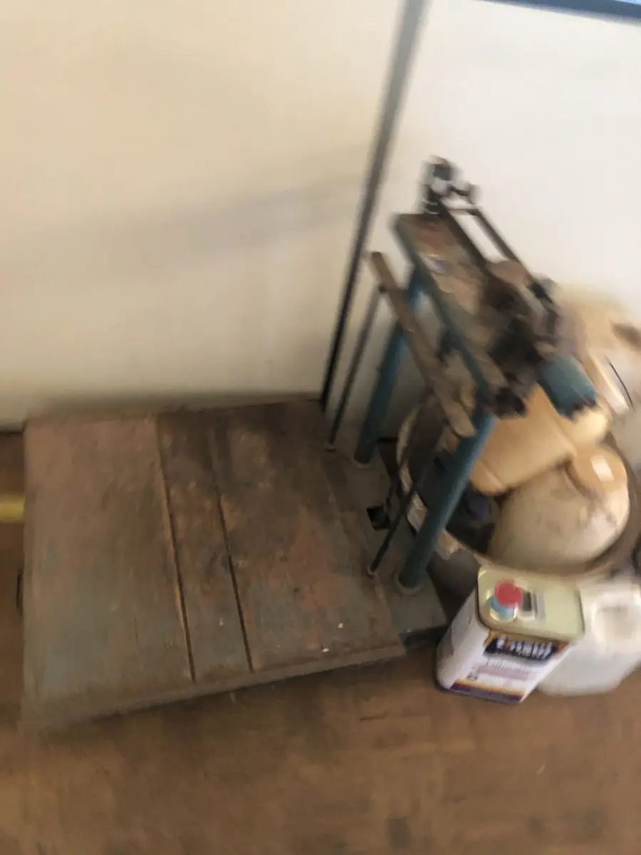 LOTE 145 - balança com rodas