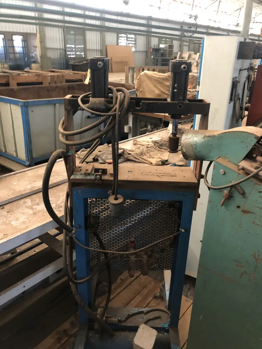 LOTE 083 - prensa dupla manual