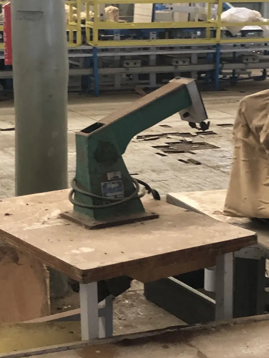 LOTE 103 - refiladora verde