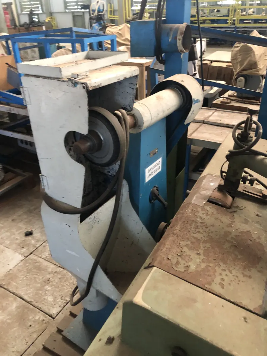 LOTE 091 - escova dupla