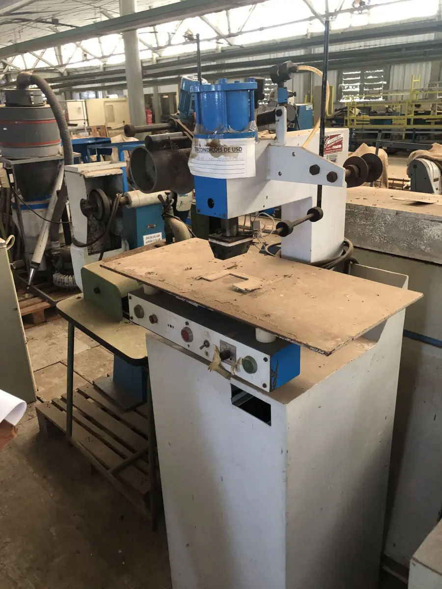 LOTE 088 - prensa canoinha