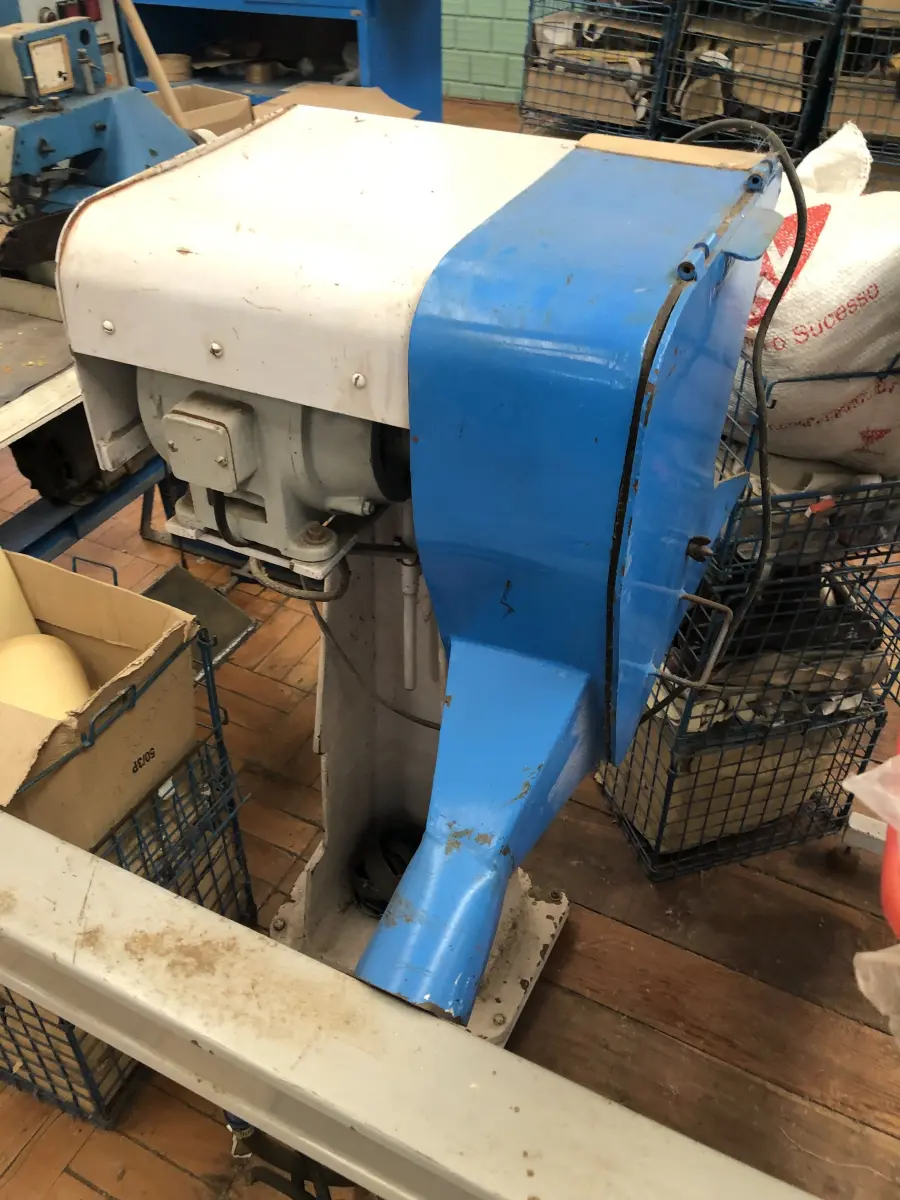 LOTE 313 - lixadeira simples