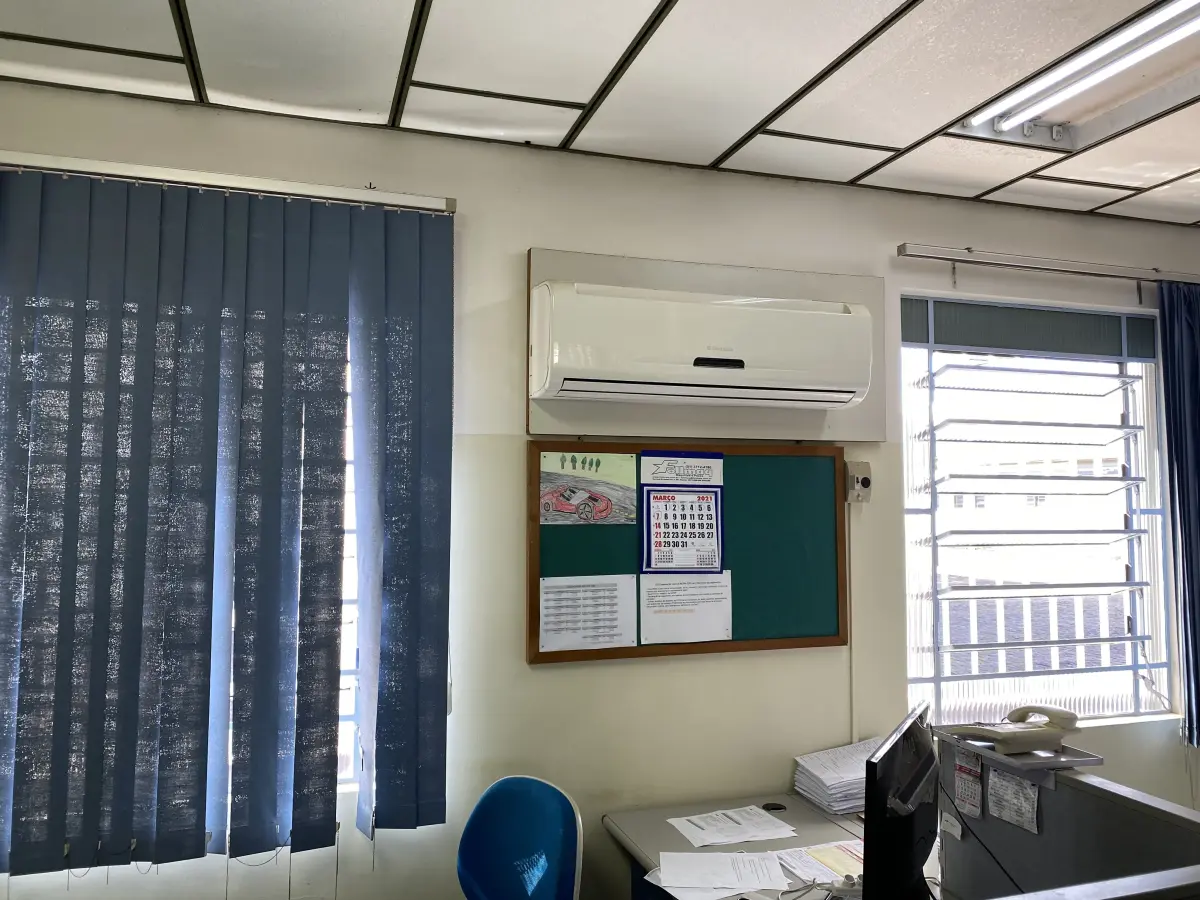 LOTE 503 - Ar condicionado Split 