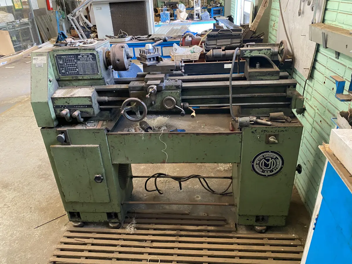 LOTE 467 - Trono mecânico 