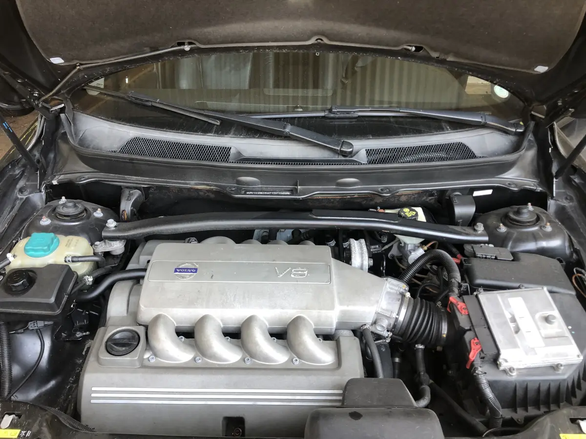 LOTE 003 - Volvo XC90 V8 AWD placa DOS7772 06/07