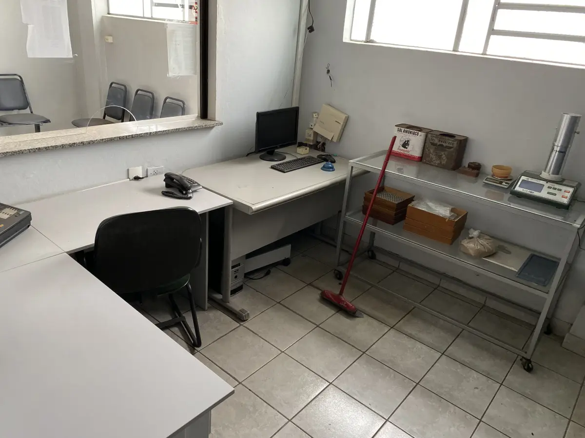 LOTE 007 - balança eletrônica