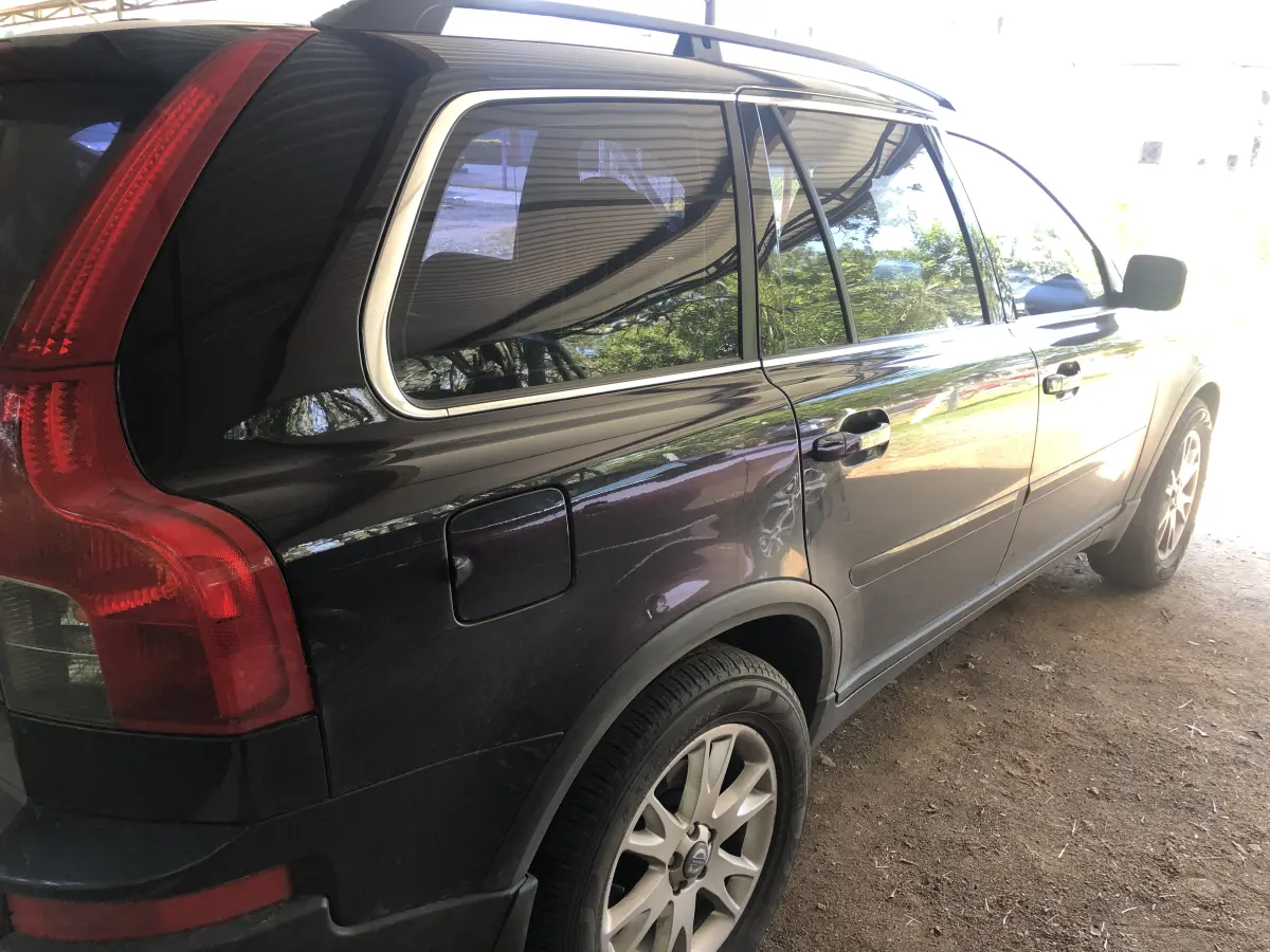 LOTE 003 - Volvo XC90 V8 AWD placa DOS7772 06/07