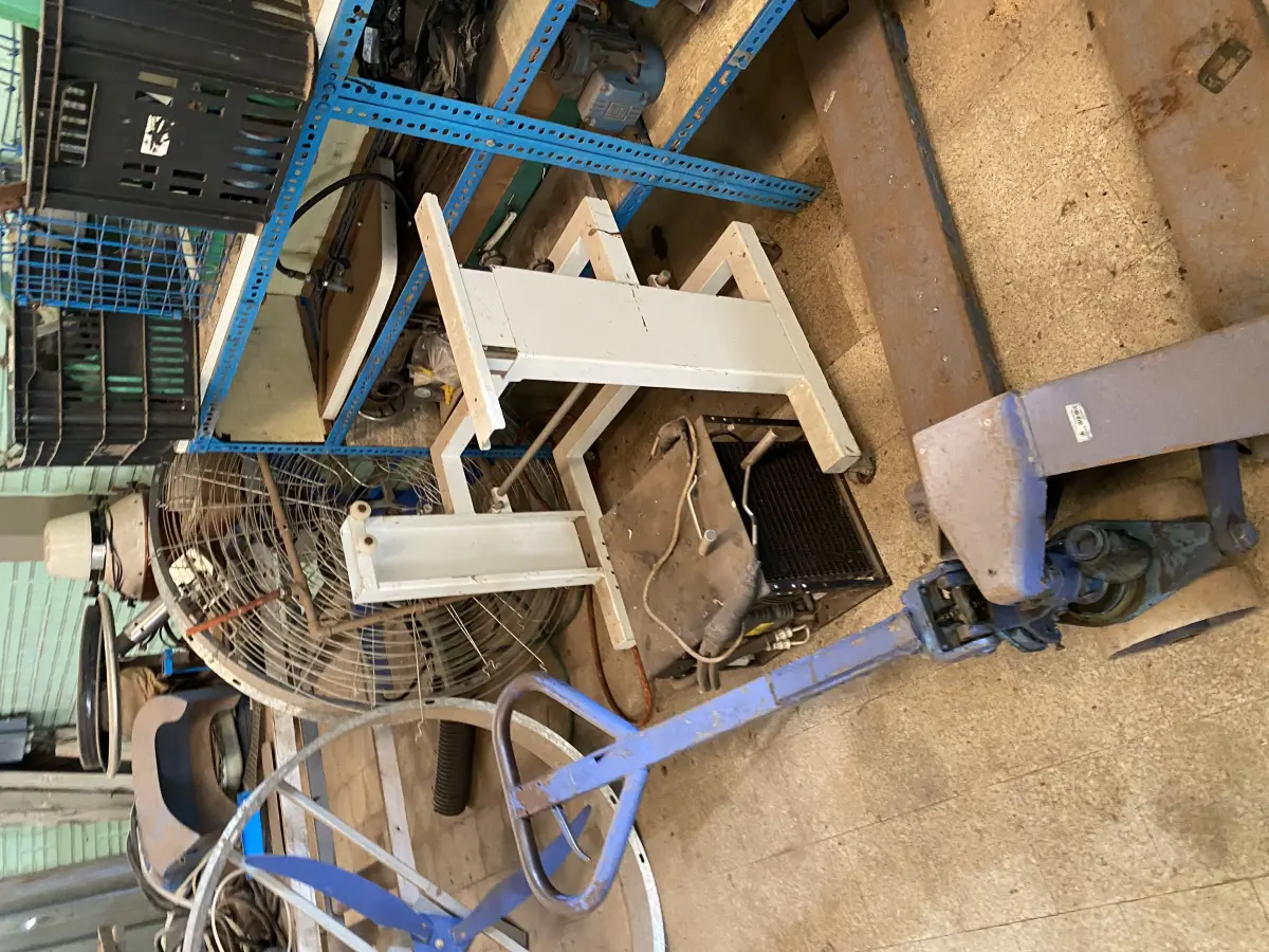 LOTE 486 - 2 ventiladores industriais 