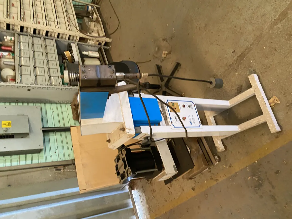 LOTE 449 - Maquina de rebater costura 