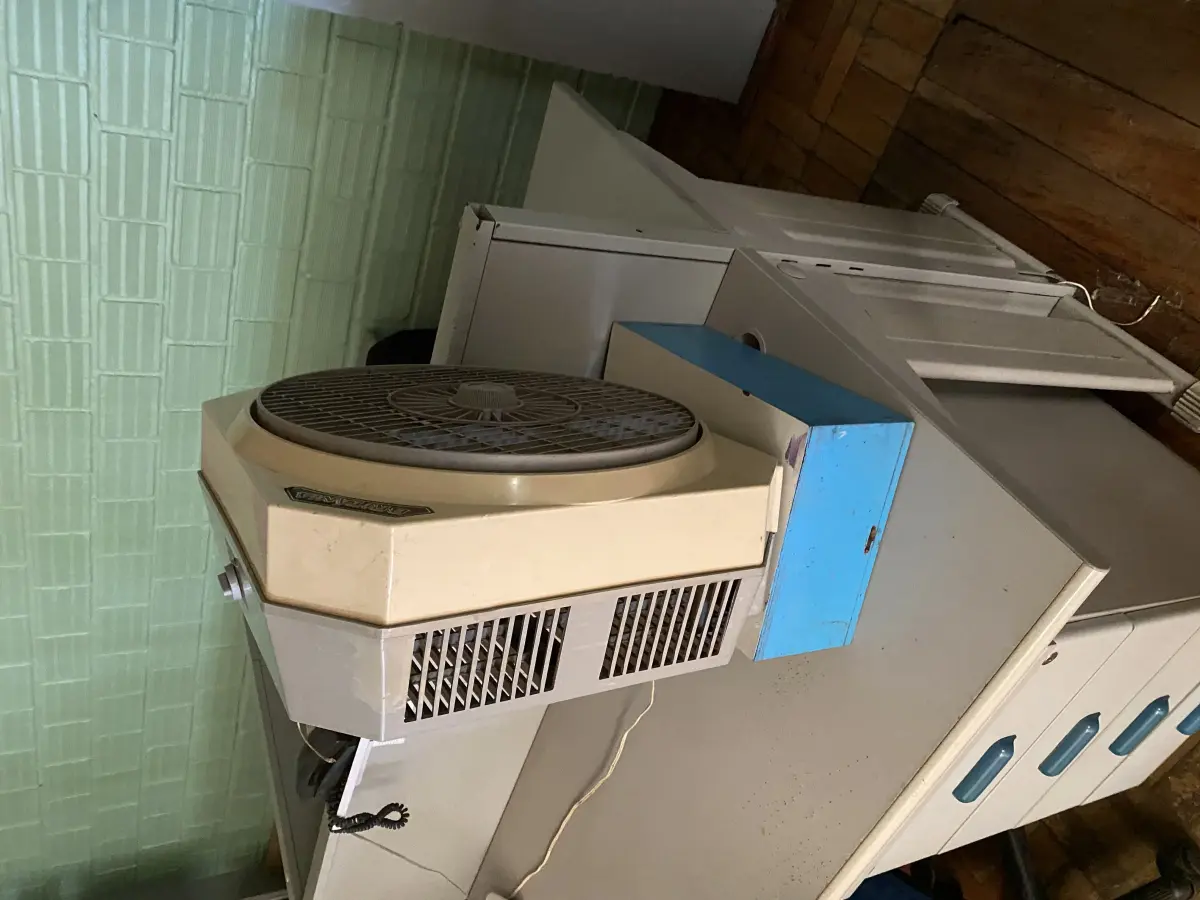 LOTE 427 - Circulador de ar