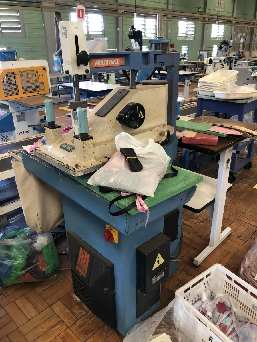 LOTE 247 - Balancim MF20C Multiforce