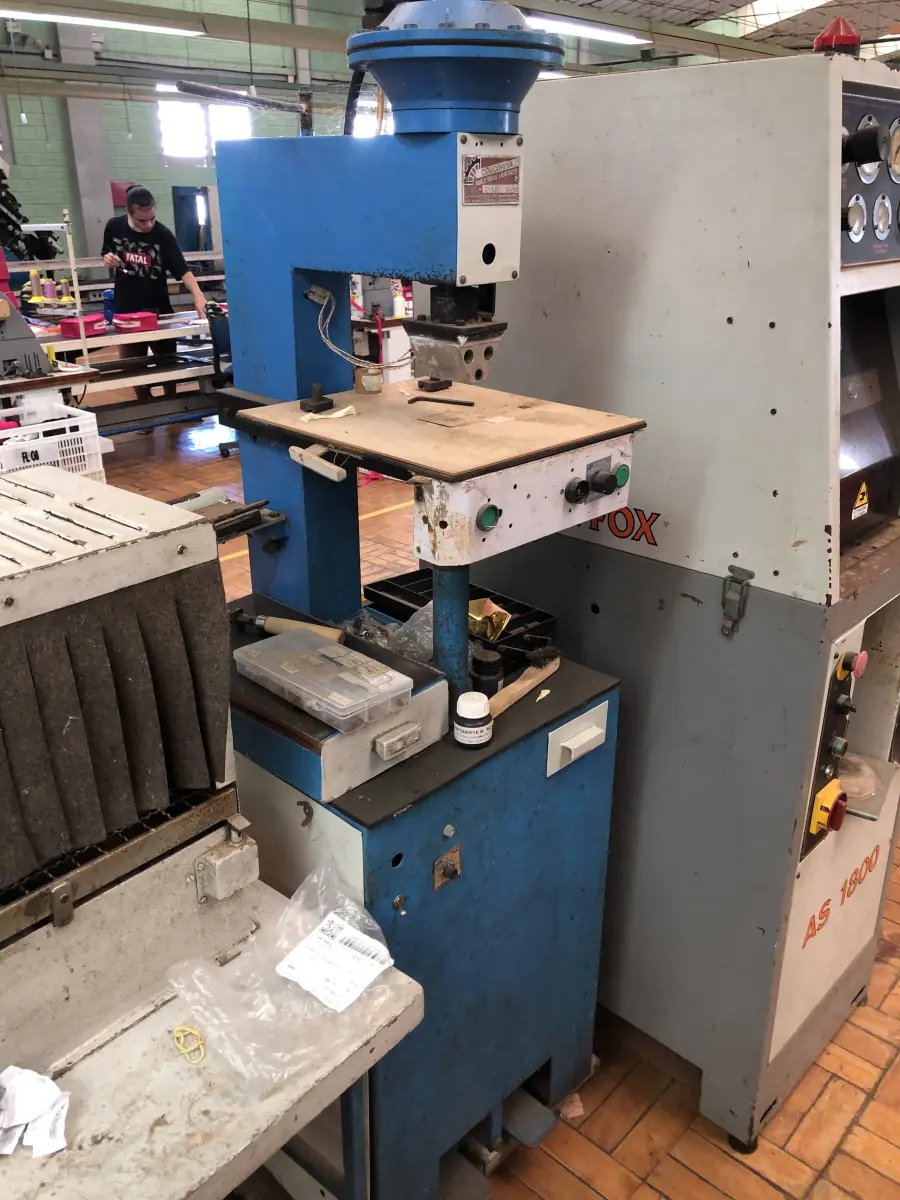 LOTE 263 - Prensa concórdia