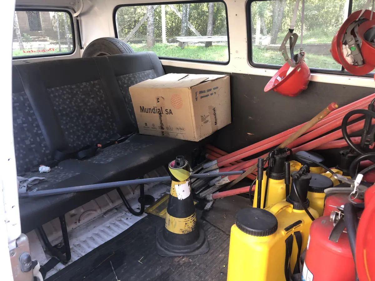 LOTE 002 - VW Kombi Placas INK 1532 06/07