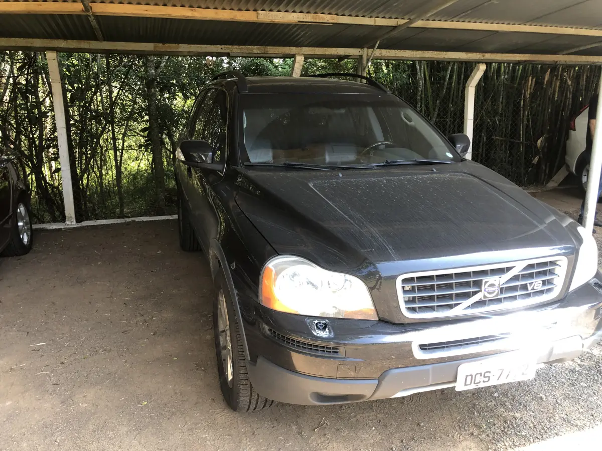 LOTE 003 - Volvo XC90 V8 AWD placa DOS7772 06/07