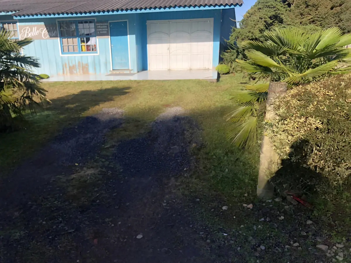 LOTE 001 - Uma área de terras c/20.000m²