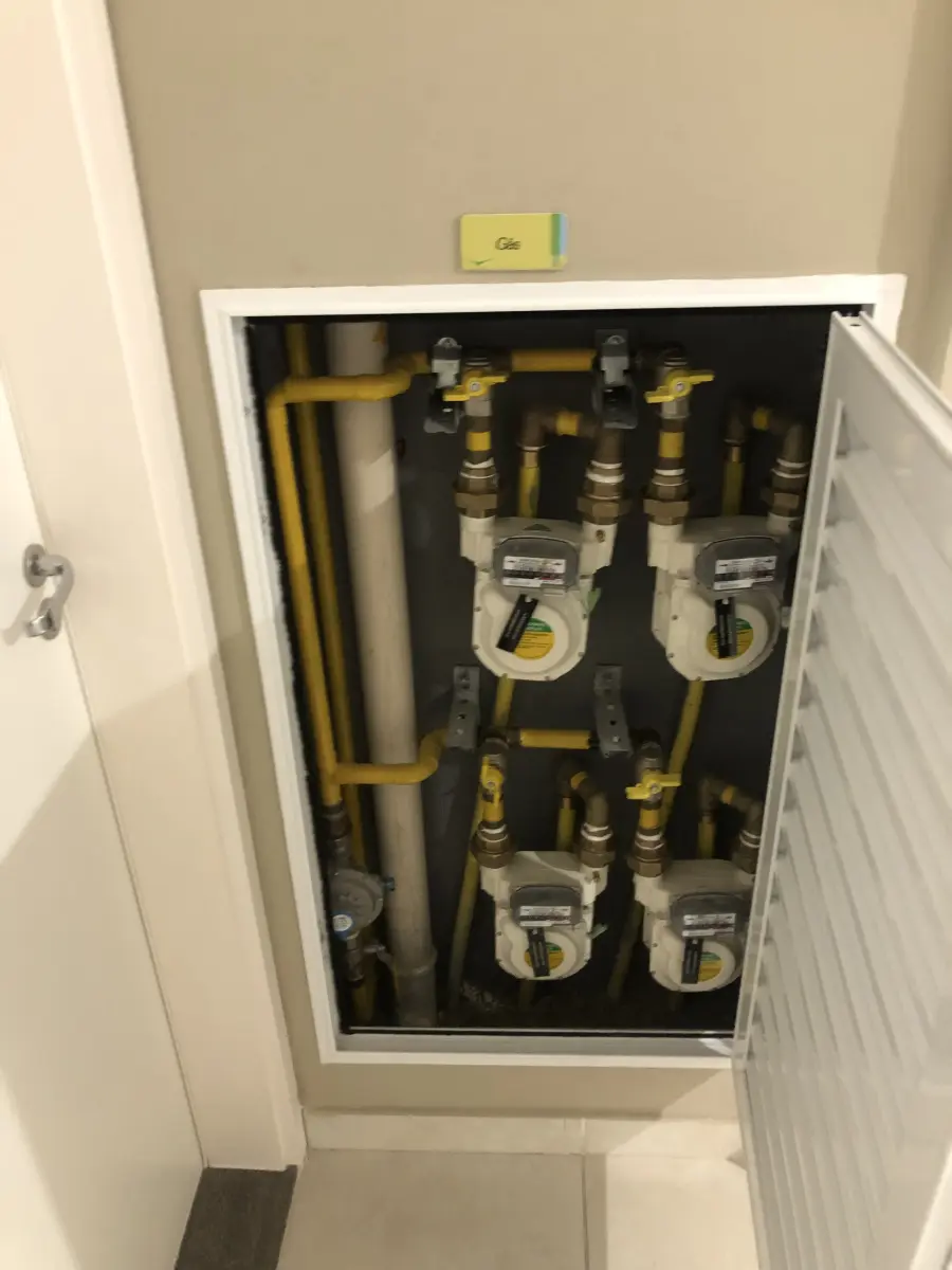 LOTE 002 - Direitos e ações do apto 1103, no setor condominial Gran Vista, do Cond. Res. Liberdade I