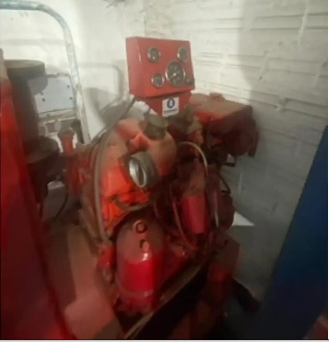 LOTE 052 - Conjunto moto bomba