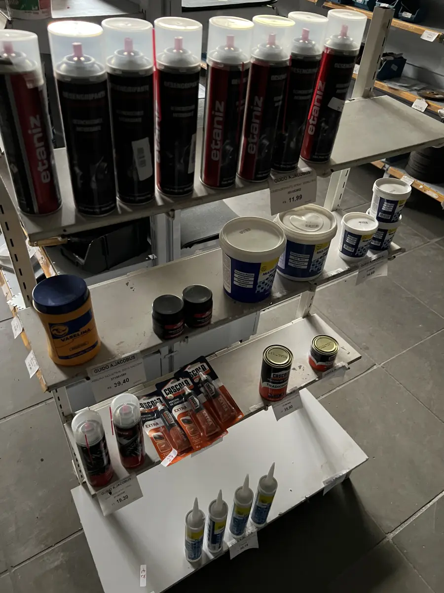 LOTE 027 - Lote de desingripante, graxa, adesivo, silicone 