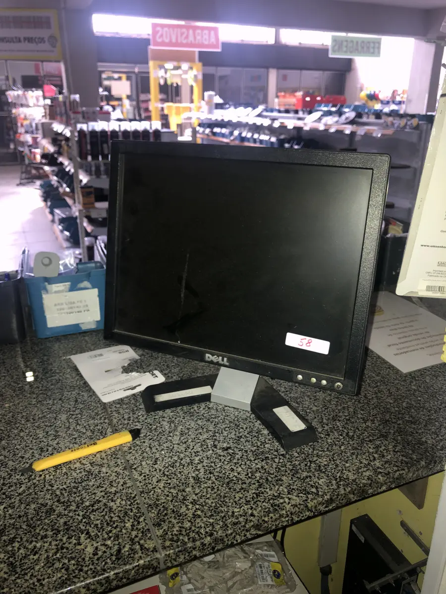 LOTE 058 - Monitor Dell