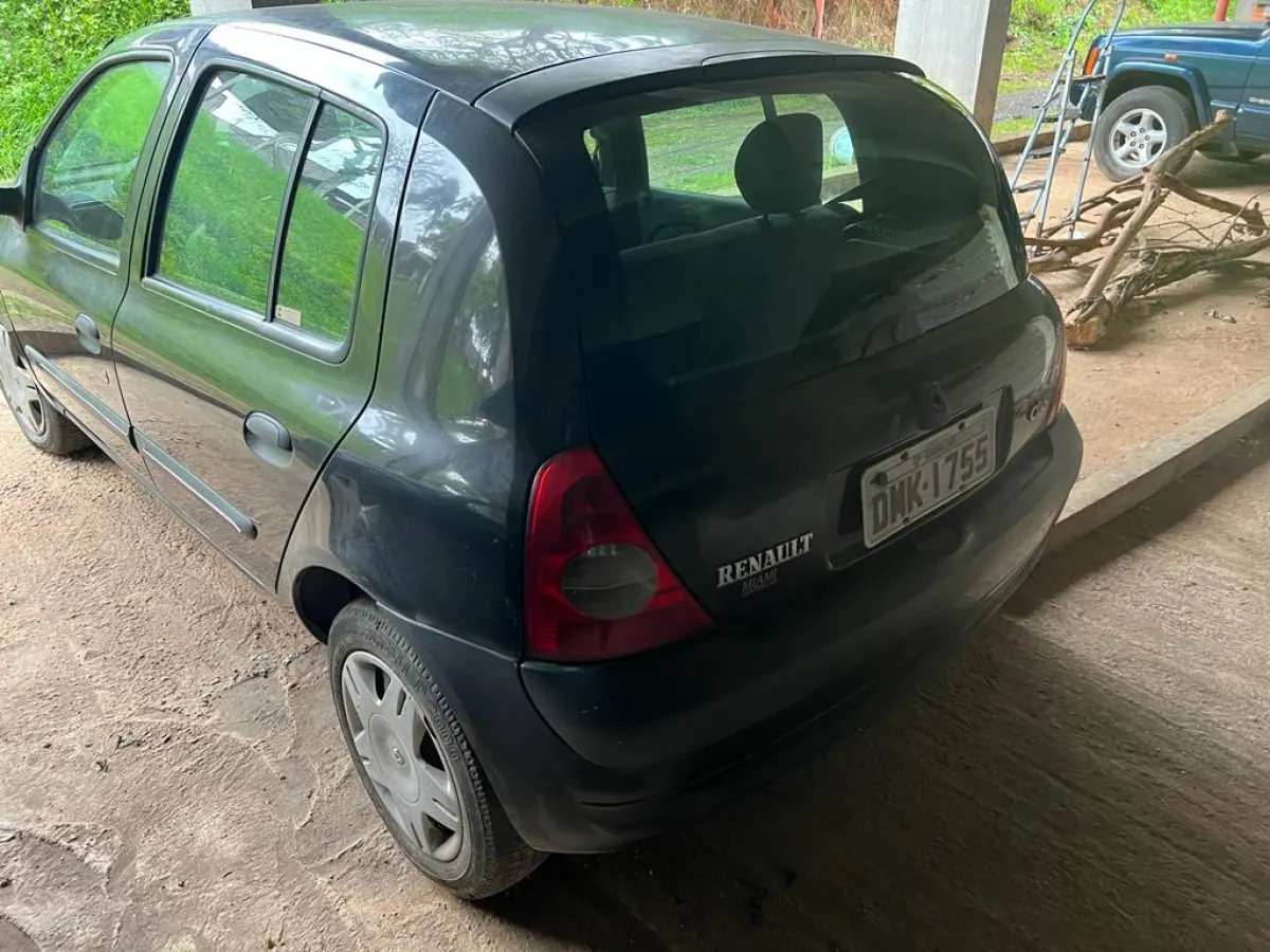 LOTE 005 - Renault Clio aut 1.0 16v pl.DMK1755 03/04