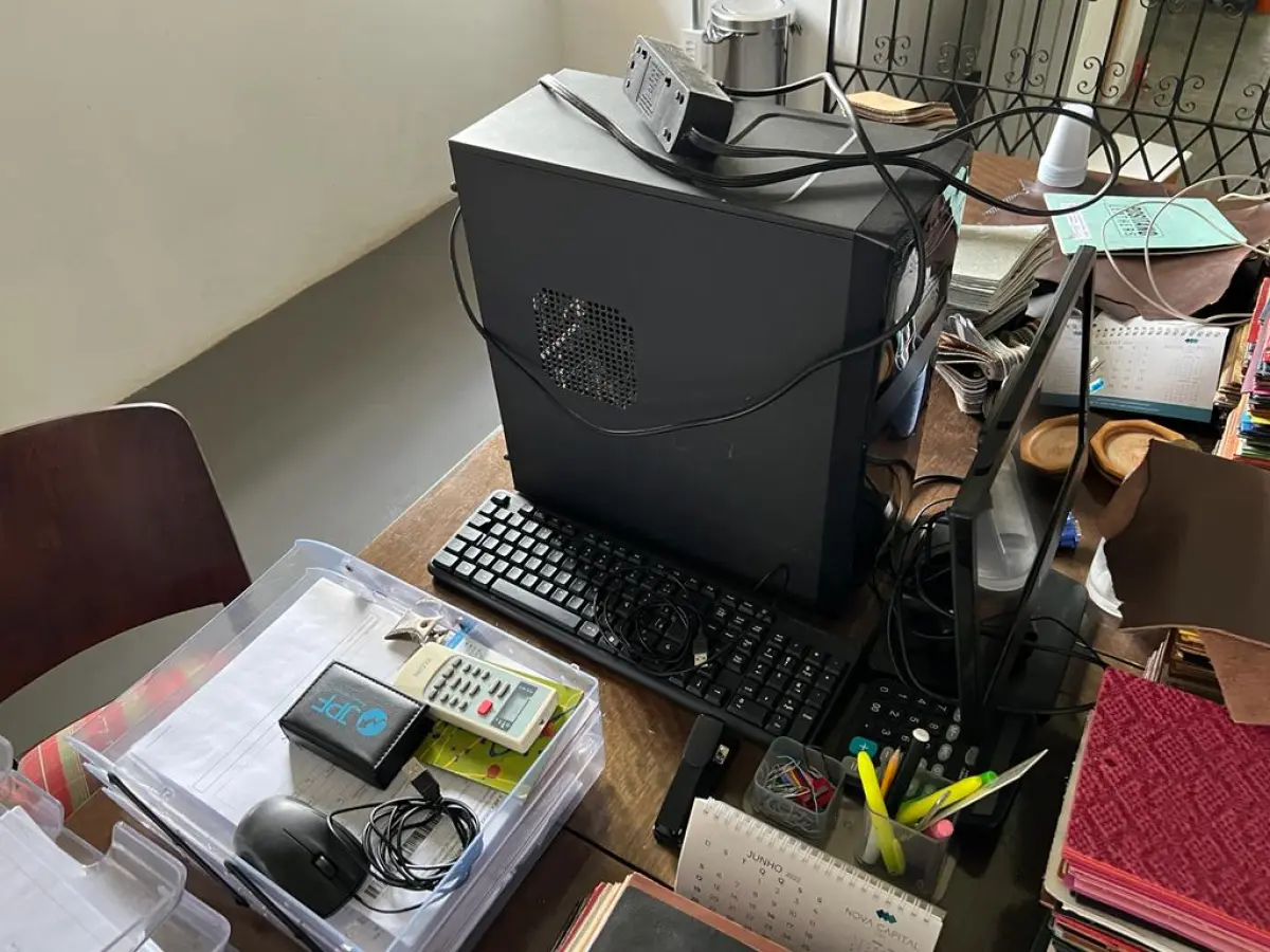 LOTE 027 - Cpu, teclado, mouse e monitor