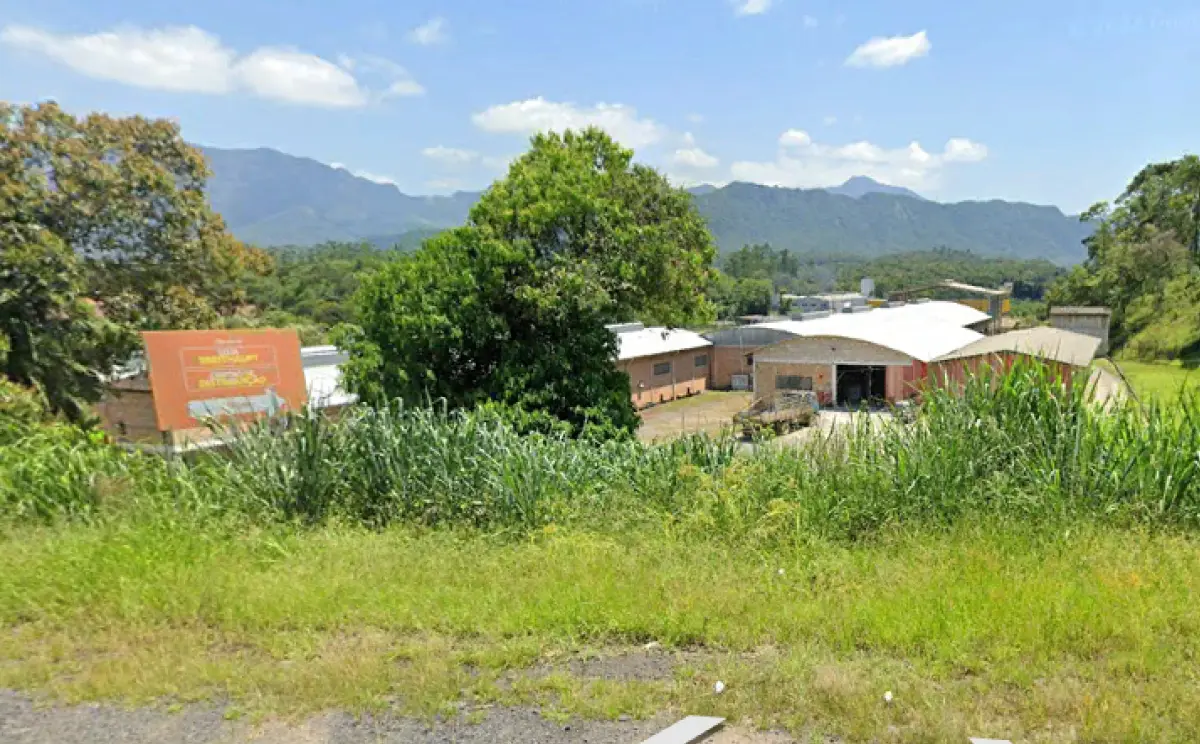 LOTE 001 - GRANDE PAVILHAO EM TERRENO DE 39.000M2 FRENTE PARA BR 280 EM JARAGUA DO SUL SC