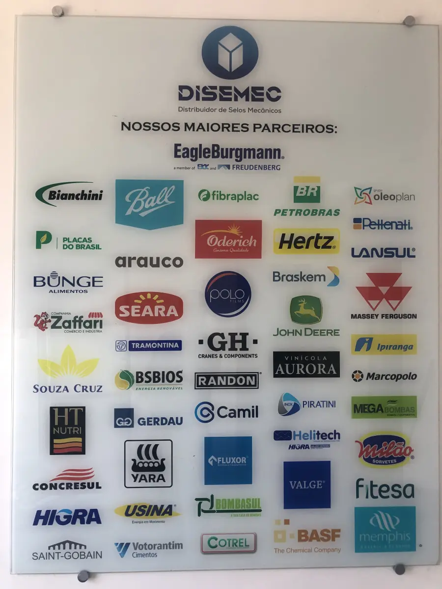 LOTE 005 - 1 folha de vidro sob medida adesivado