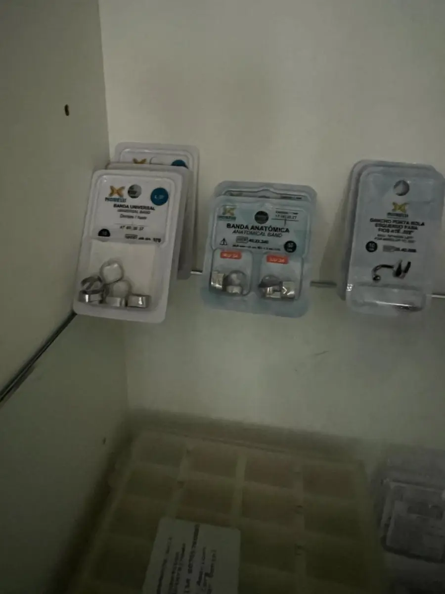 LOTE 000 - PRODUTOS ODONTOLÓGICOS