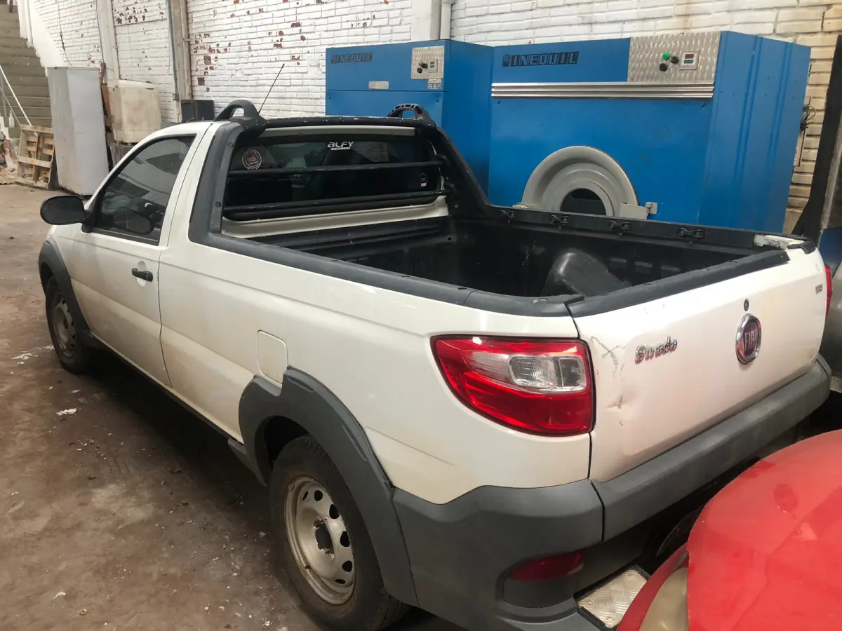 LOTE 000 - FIAT/STRADA WORKING, COR BRANCA, ANO 14/15
