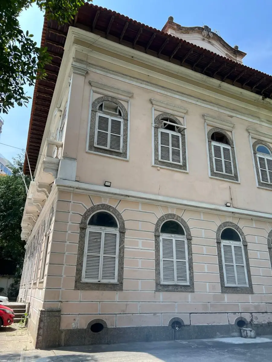 LOTE 001 - ÚNICA GRANDE ÁREA À VENDA EM TODO O BAIRRO DO FLAMENGO/RJ > 13.900m2 DE TERRENO E 23.475M2 CONSTRUÍDOS