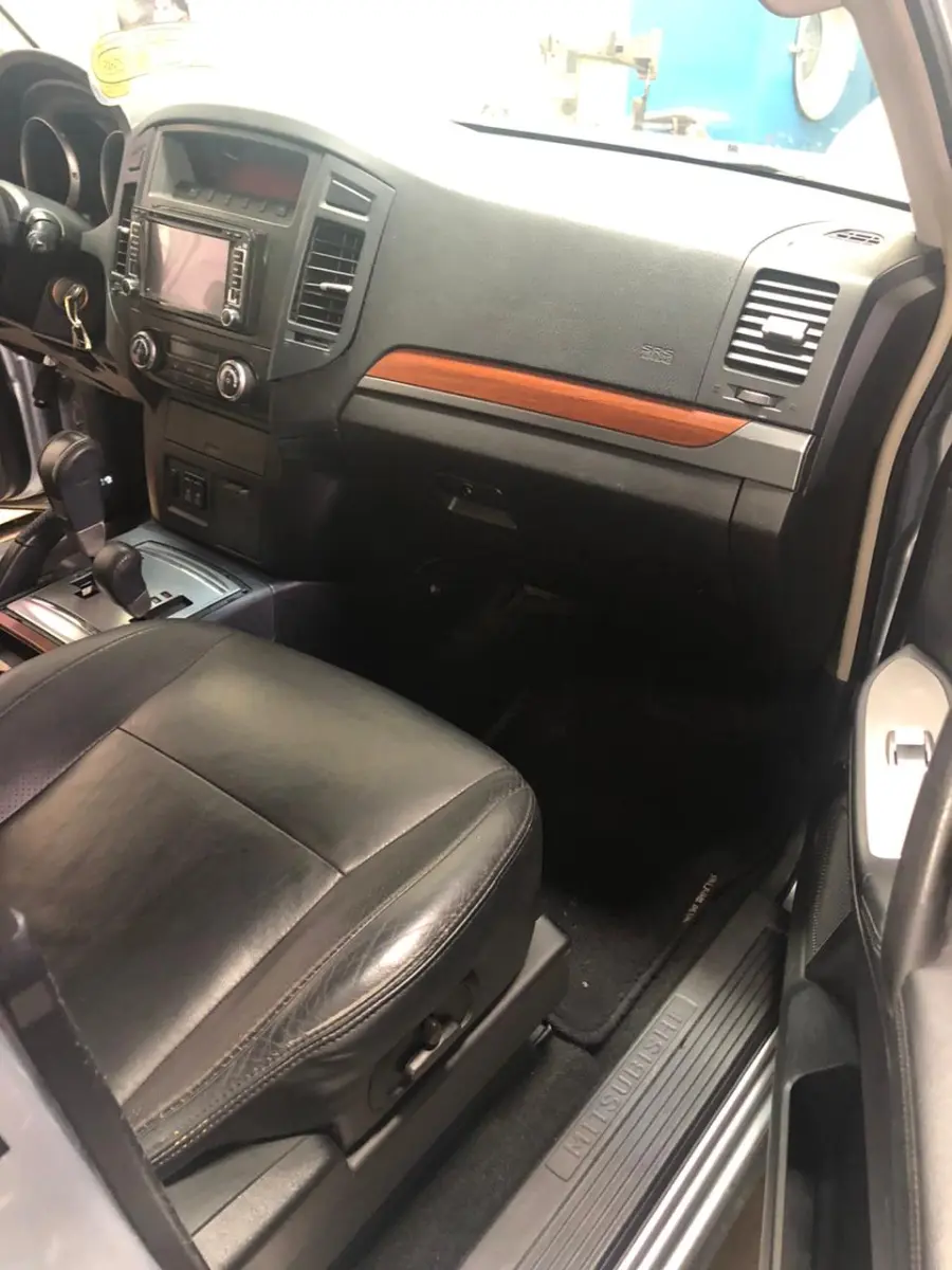 LOTE 000 - Pajero HPE 3.8 G 2007/2008, cor: prata.