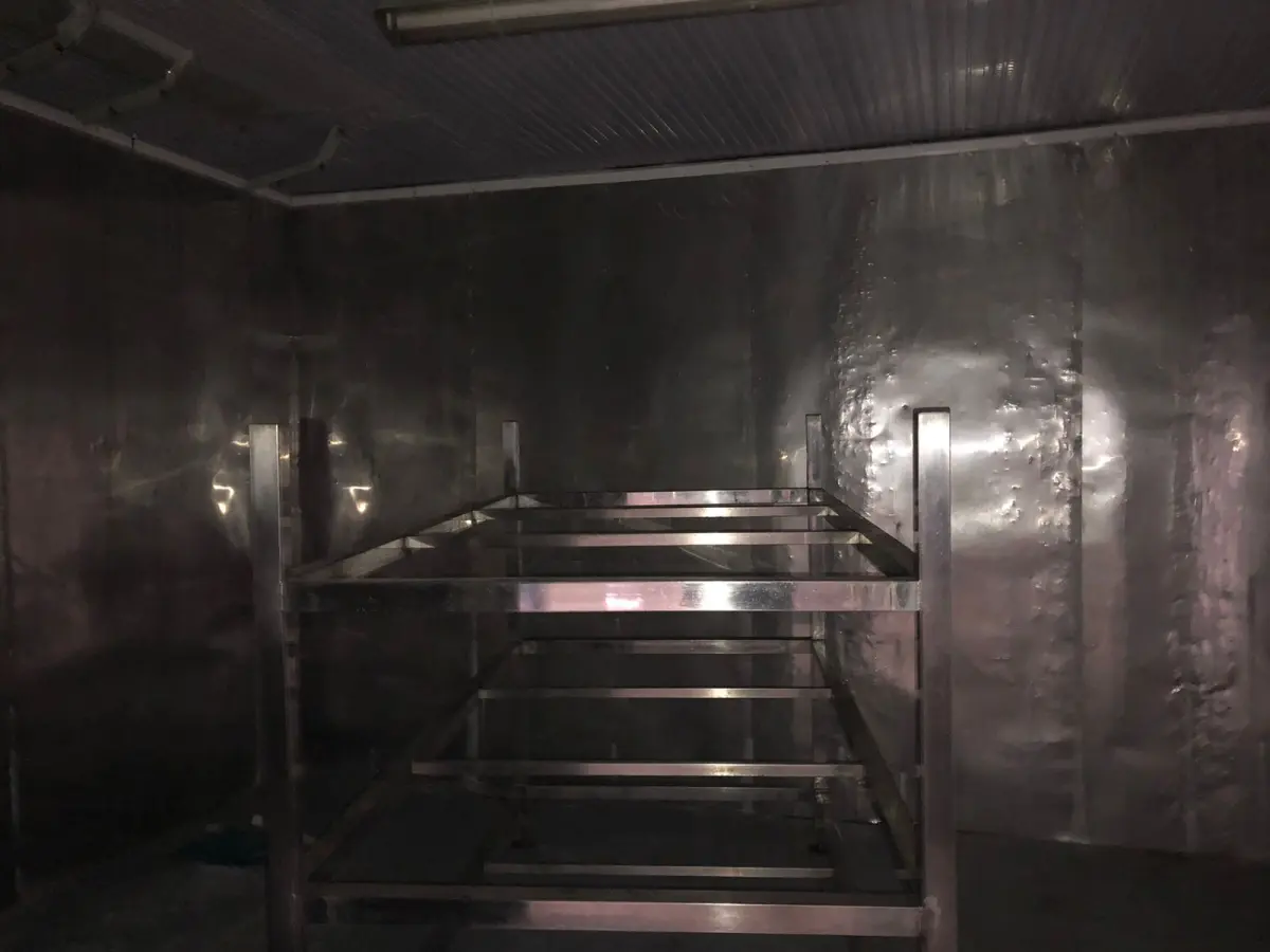 LOTE 000 - SILOS DE INOX – CALDEIRAS – TANQUES 100MIL L – BALANÇA RODOVIÁRIA – RESERVATÓRIO DE ÁGUA – UNO MILLE 95/96