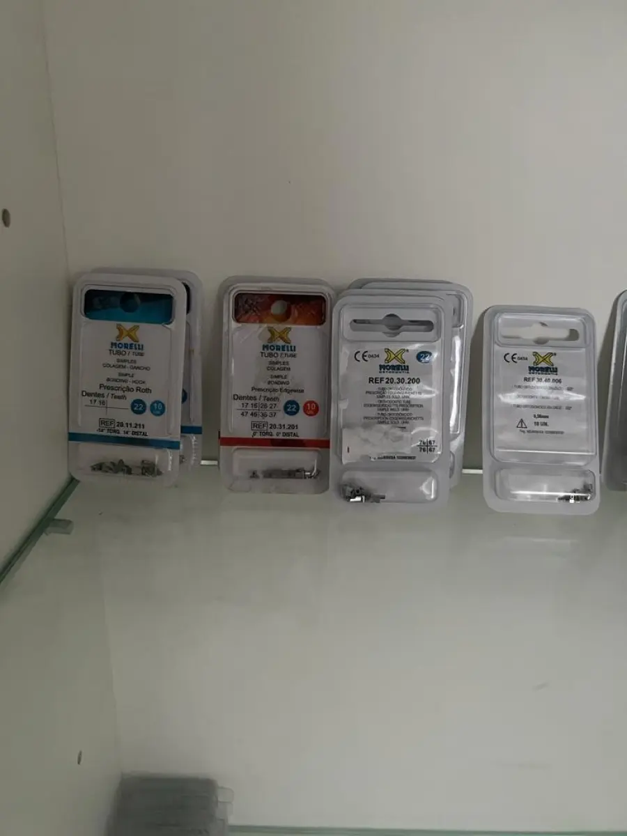 LOTE 000 - PRODUTOS ODONTOLÓGICOS