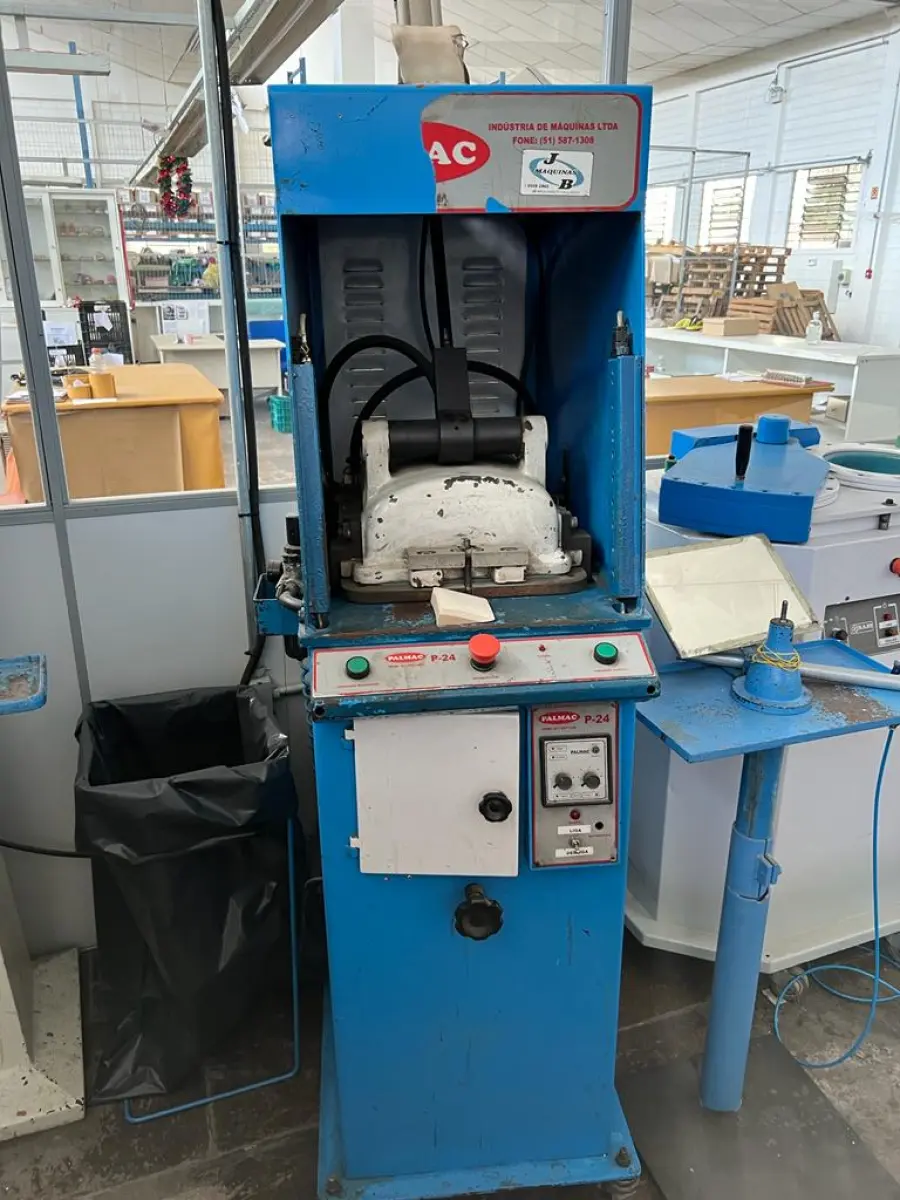 LOTE 098 - prensa boca de sapo 1 posto Palmac