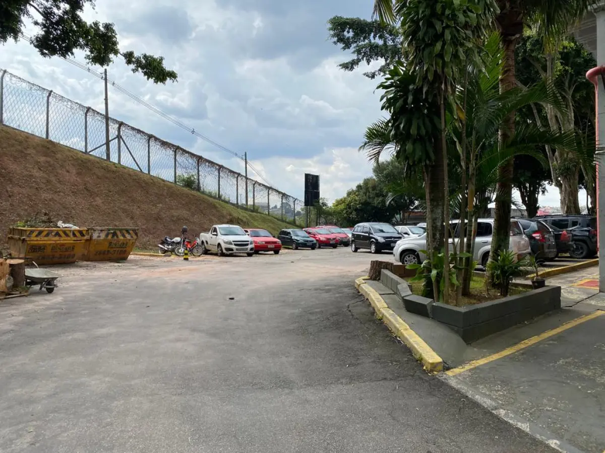 LOTE 001 - GRANDE IMÓVEL 14.600 EM DIADEMA SP AO LADO DA ROD. IMIGRANTES - COM LOCAÇÃO  atenção ENTREGA DE ENVELOPE ATÉ DIA 23/04 AS 15H